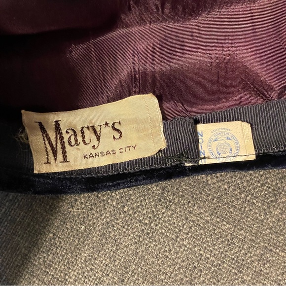 Vintage 1960s Blue Velvet Pillbox Hat With Bow Macy’s Kansas City Union Made - Picture 8 of 8